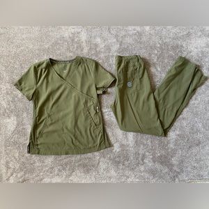 Koi Lite Olive Green scrub set Medium and Medium Tall